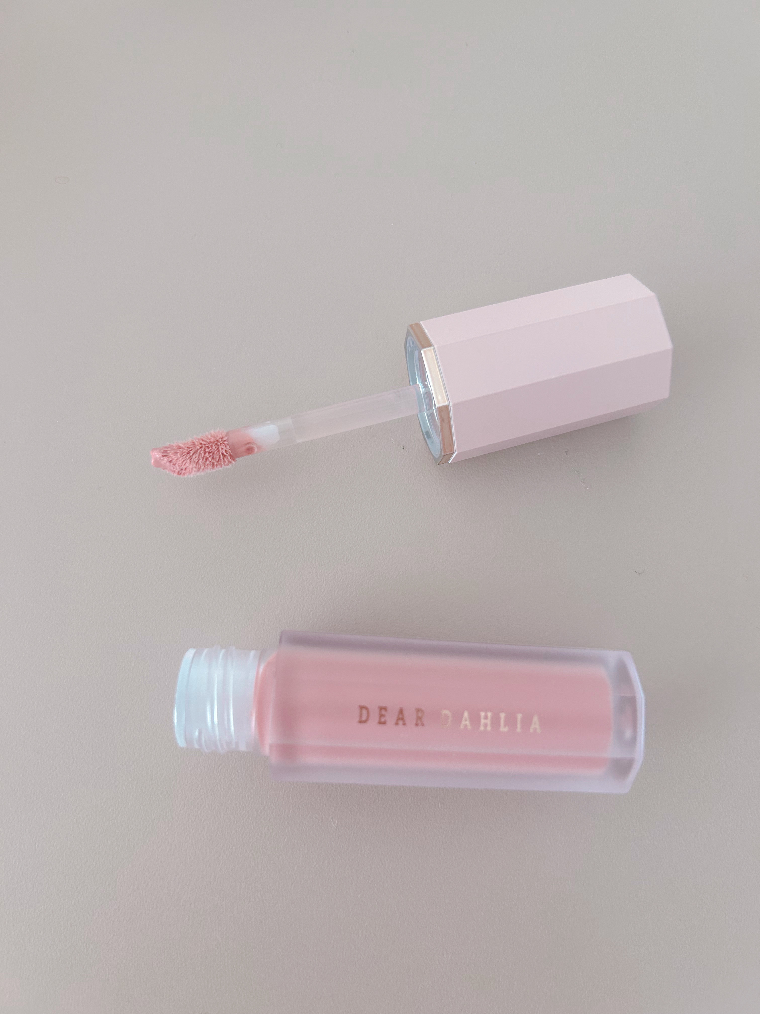 ペタルドロップリキッドブラッシャー/DEAR DAHLIA/リキッドチークを使ったクチコミ（2枚目）