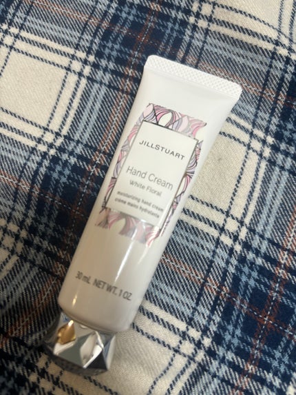 ジルスチュアート ハンドクリーム ホワイトフローラル/JILL STUART/ハンドクリームを使ったクチコミ(1枚目)