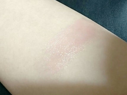 モイストピュアカラーリップ/ニベア/リップクリームを使ったクチコミ(2枚目)