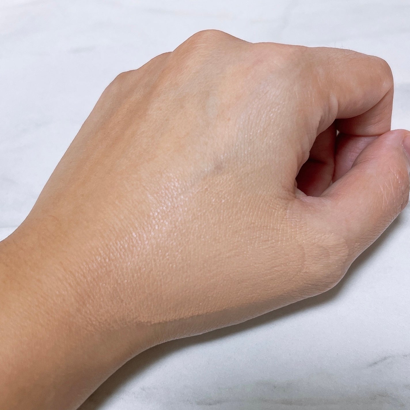 スタジオ ラディアンス セラム ファンデーション/M・A・C/リキッドファンデーションを使ったクチコミ(3枚目)