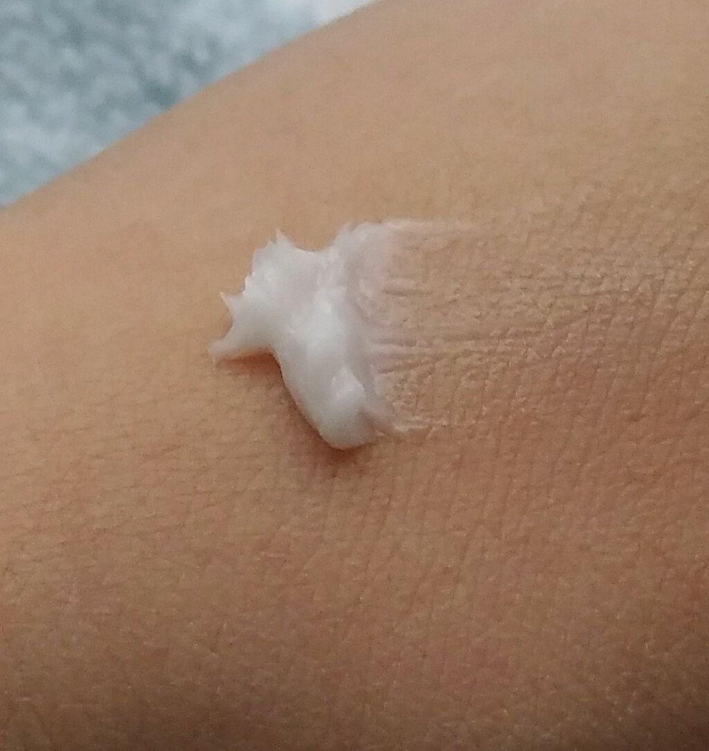 baby's breath on LIPS 「オイル洗顔➕産毛処理で肌を明るく滑らかに!以前何度かご紹介した..」(2枚目)