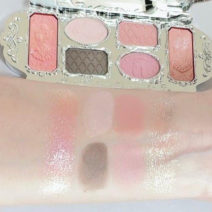 フラワーノーズスワンバレエシリーズ アイシャドウパレット/FlowerKnows/アイシャドウパレットを使ったクチコミ(4枚目)