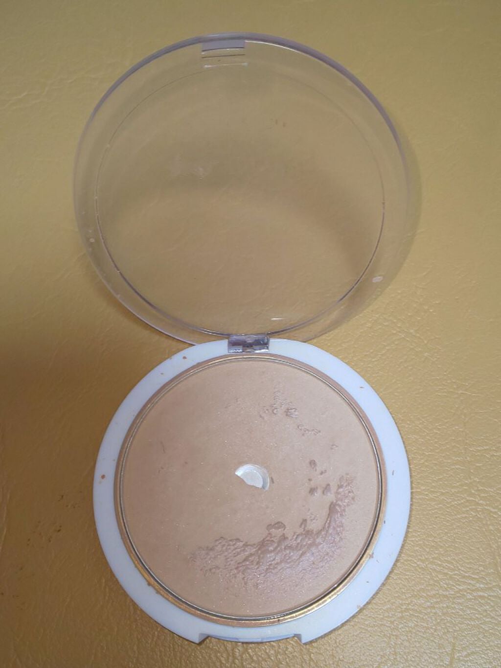 エルファー シルクタッチファンデーション/DAISO/パウダーファンデーションを使ったクチコミ(1枚目)