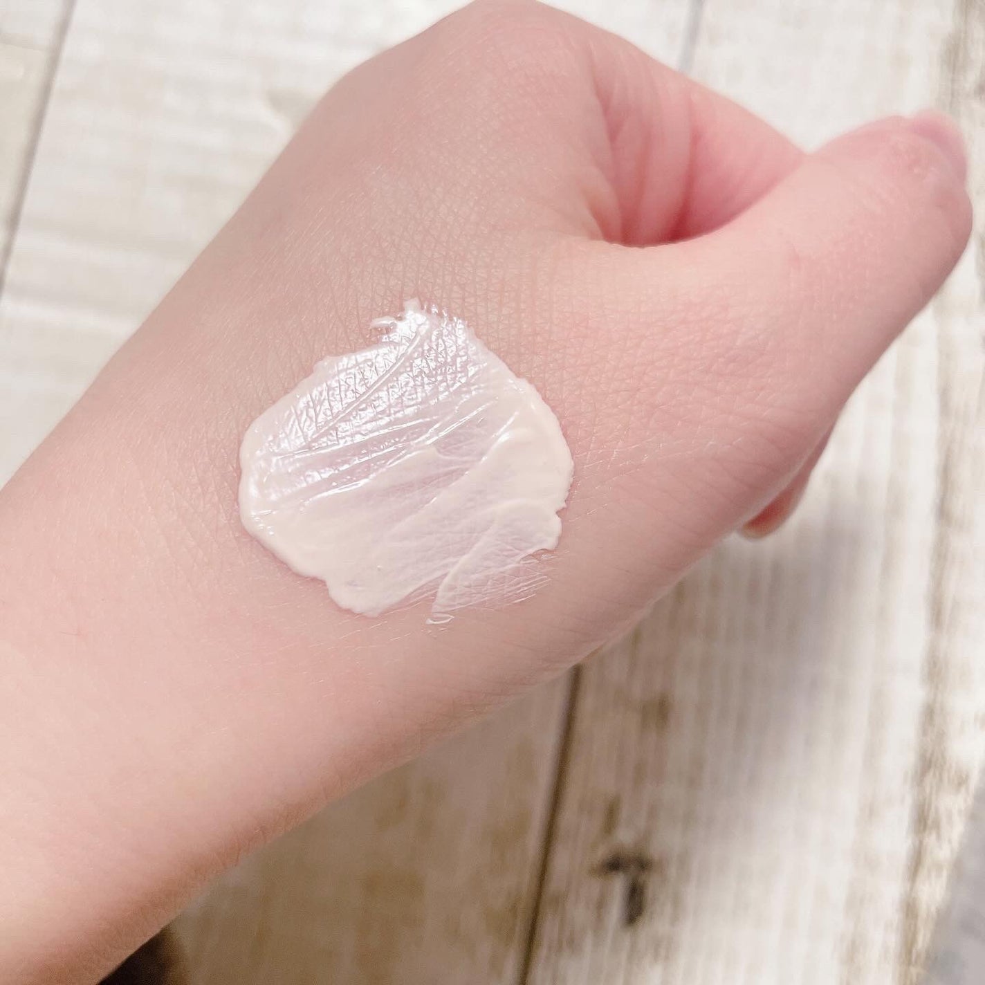 ブラックスネイルグルタチオントーンアップサン/Dr.G/日焼け止めクリームを使ったクチコミ(4枚目)