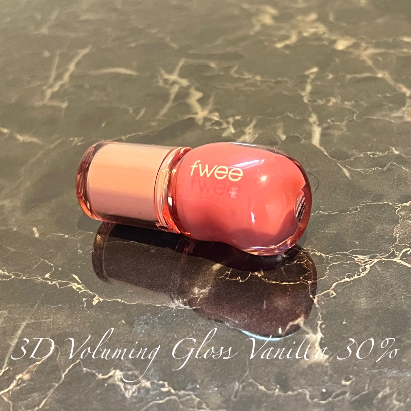 フィー 3Dボリューミンググロス/fwee/リップグロスを使ったクチコミ(3枚目)
