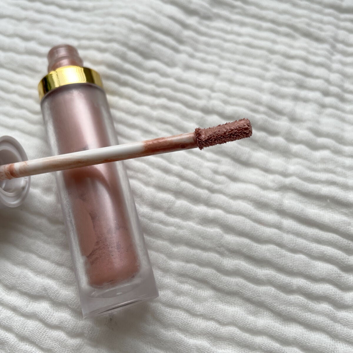 トーン ペタル リキッド アイシャドウ/to/one/リキッドアイシャドウを使ったクチコミ(4枚目)