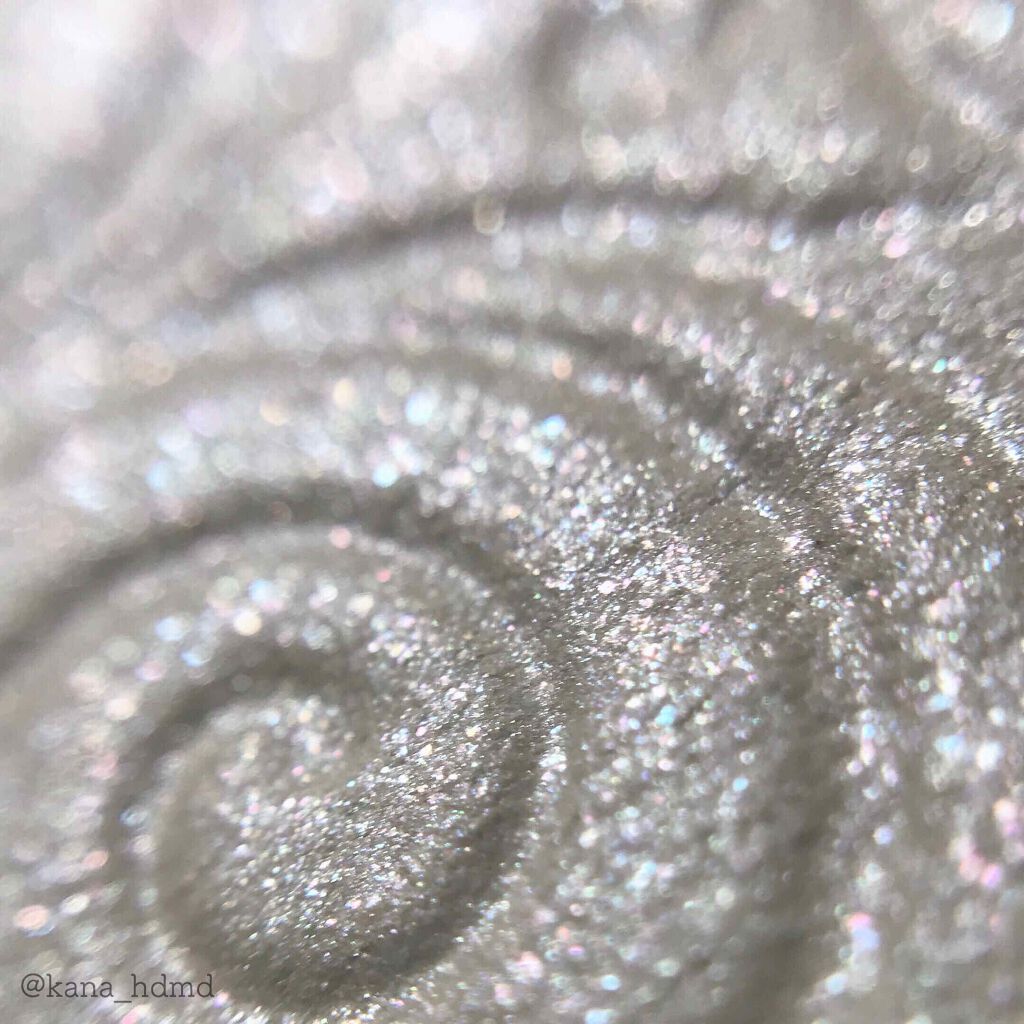 クレ・ド・ポー ボーテ レオスールデクラ/クレ・ド・ポー ボーテ/パウダーハイライトを使ったクチコミ（3枚目）