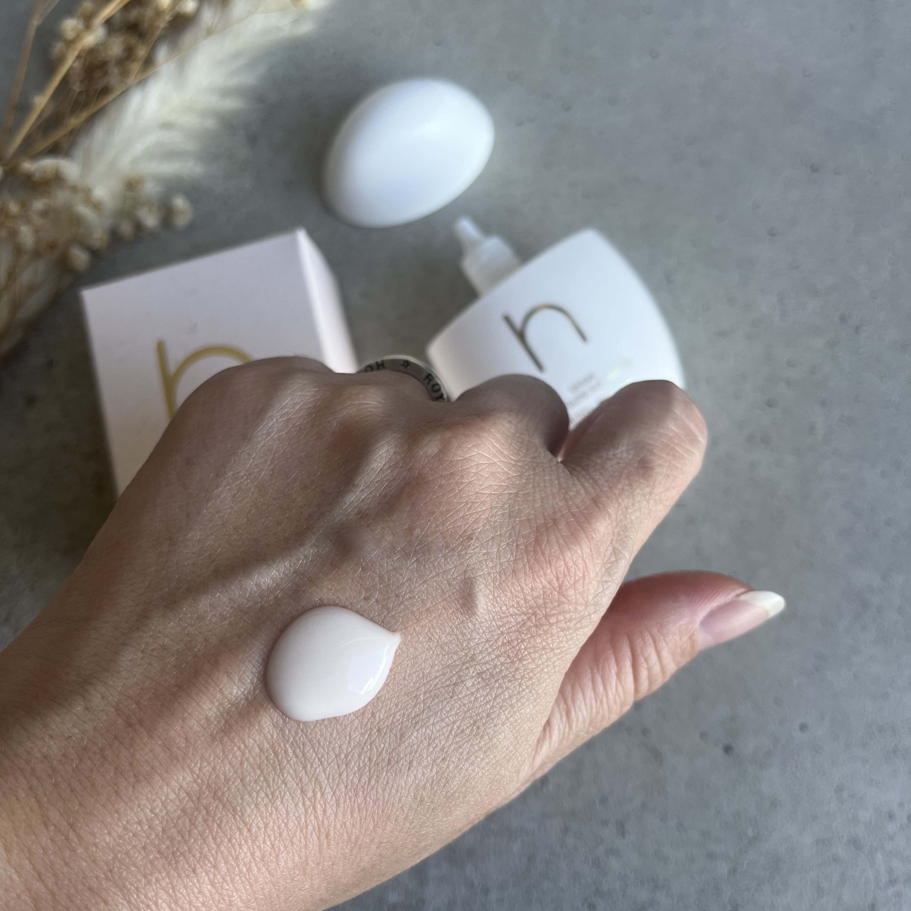 ヴィーガンアクアグロウサンセラム/HAMEL/日焼け止めローションを使ったクチコミ（2枚目）