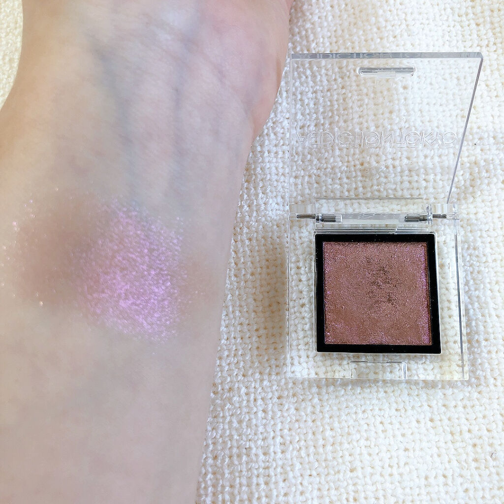 アディクション ザ アイシャドウ スパークル 014SP Rose Quartz/ADDICTION/単色アイシャドウを使ったクチコミ（2枚目）