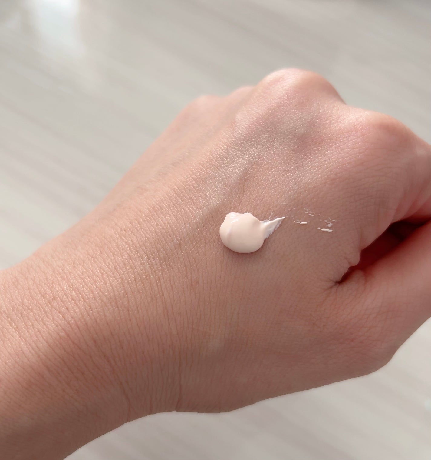 ブラックスネイルグルタチオントーンアップサン/Dr.G/日焼け止めクリームを使ったクチコミ(2枚目)