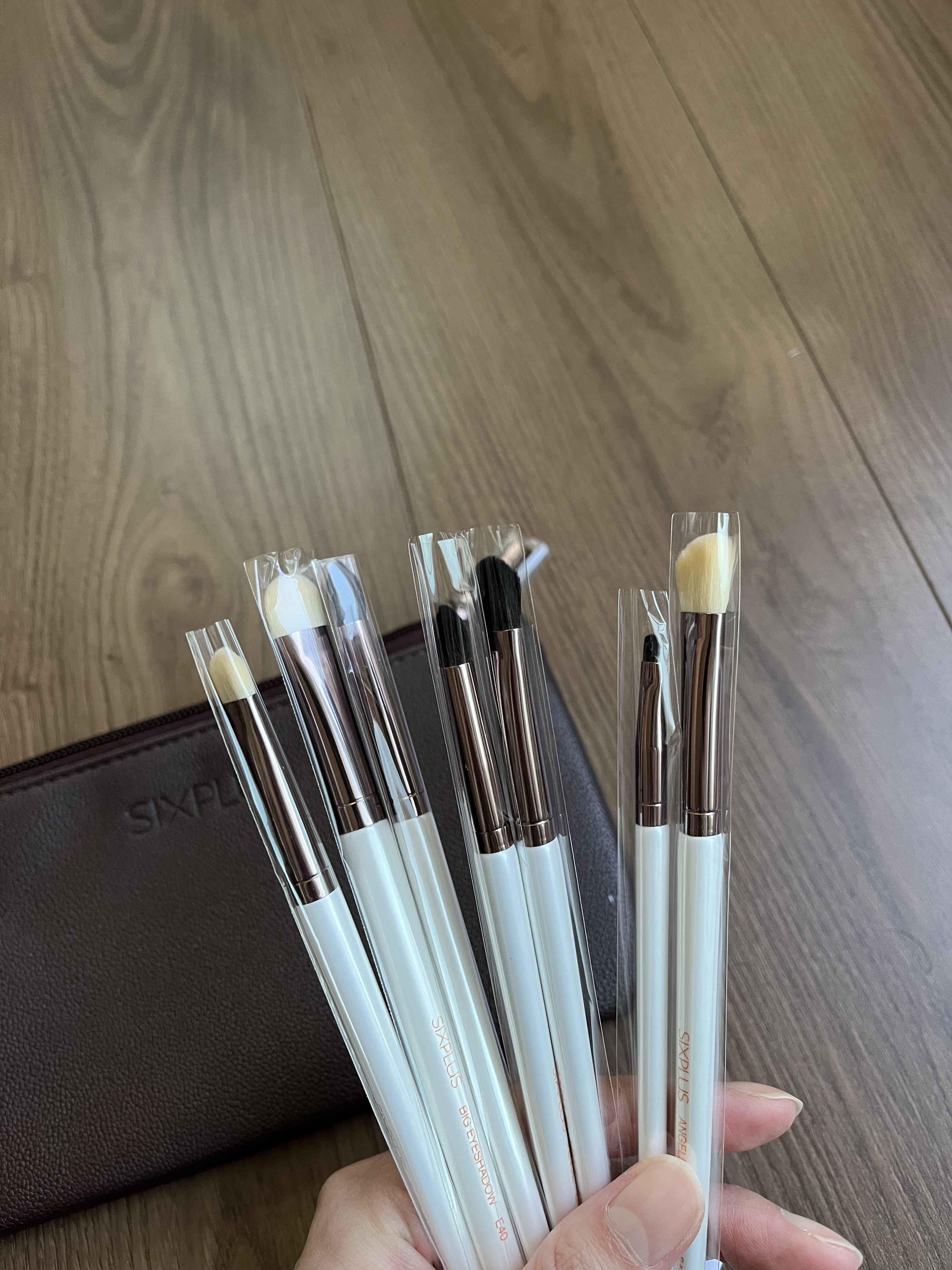 SIXPLUS ホワイトパール アイメイクブラシ 7本セット/SIXPLUS/メイクブラシを使ったクチコミ（2枚目）