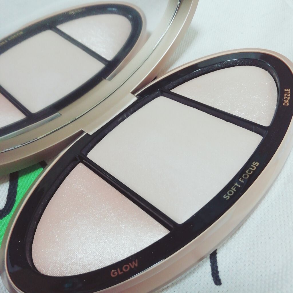 ボーン ディス ウェイ マルチユース コンプレクション パウダー/Too Faced/パウダーファンデーションを使ったクチコミ(2枚目)