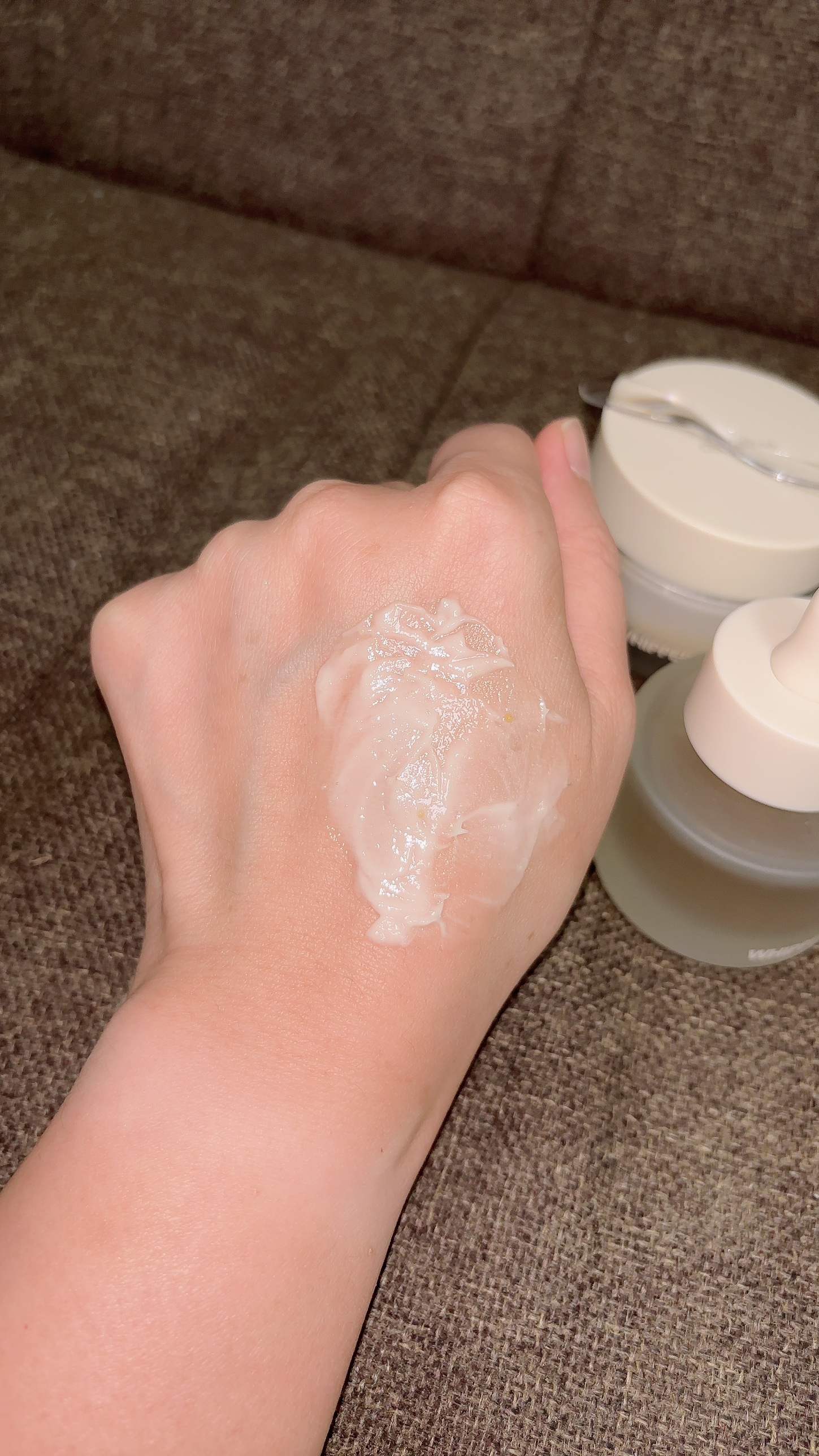 WHIPPED ホイップドユジャモンヴィーガンビタスフレクリームのクチコミ「こちらユジャモンヴィーガンビタスフレクリームは、くすんでしまって弾力の感じられないようなお肌に.....」（3枚目）