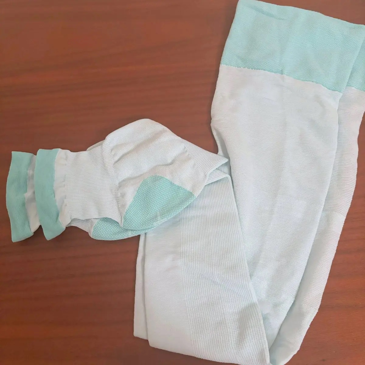 美脚ロング 朝までクール ライトブルー(M〜L)/SLIMWALK/着圧ソックス・レギンスを使ったクチコミ（2枚目）