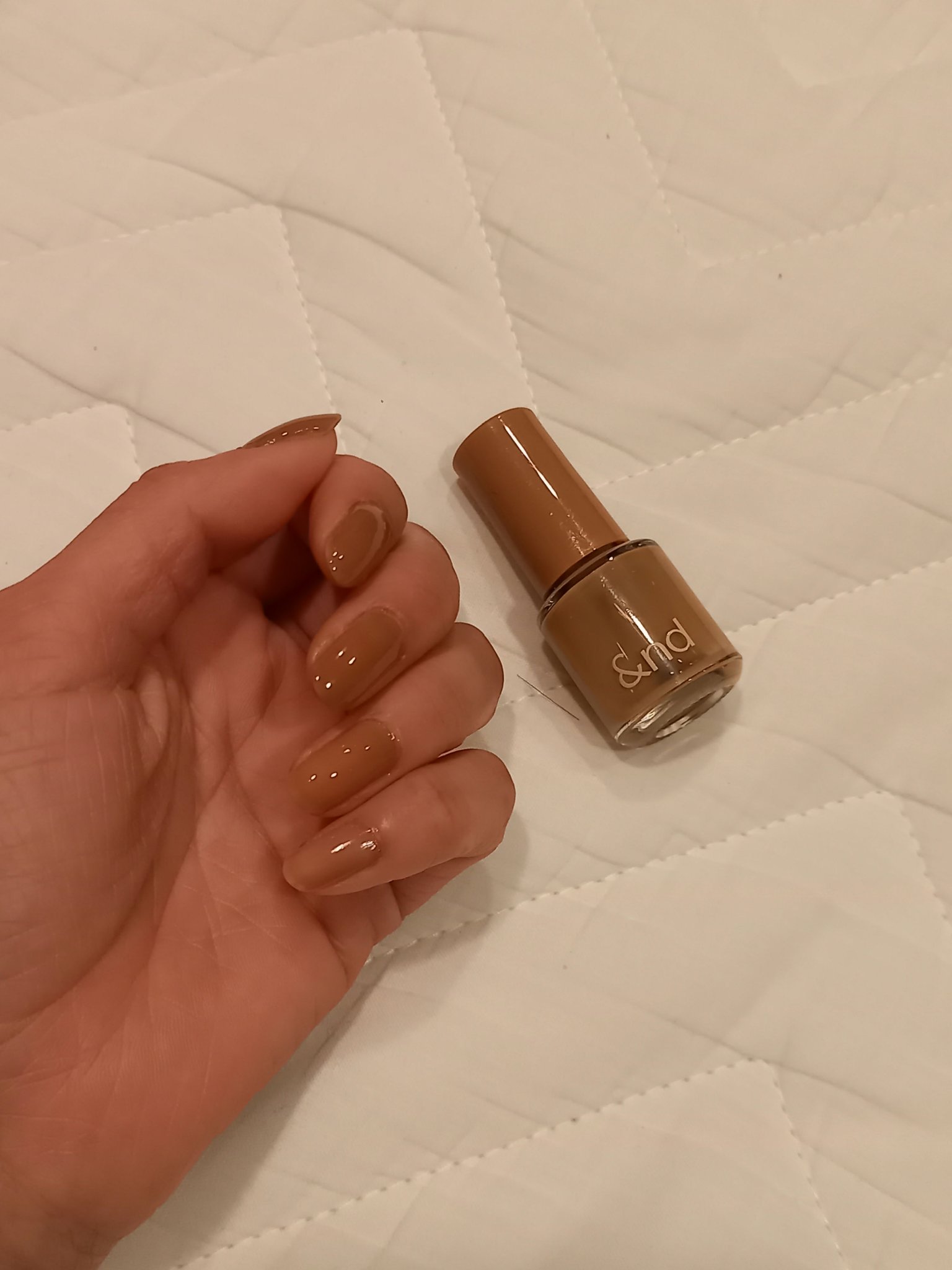 アンドバイロムアンド　グラッシードロップネイル/&nd by rom&nd/マニキュアを使ったクチコミ（3枚目）