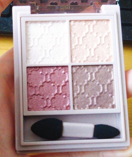 グロッシーリッチ アイズ N/Visée/アイシャドウパレットを使ったクチコミ(2枚目)