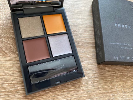 ディメンショナルビジョンアイパレットアリー 05 CATCH THE WIND/THREE/ジェル・クリームアイシャドウを使ったクチコミ(2枚目)