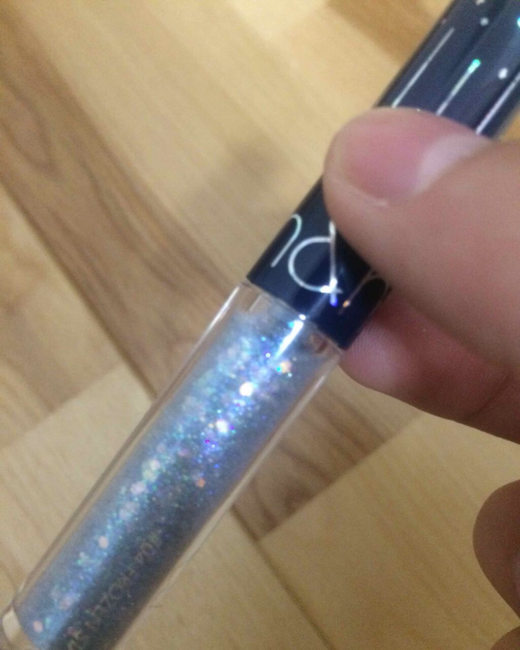 fabulous_gloss_bfml on LIPS 「この商品は物凄くーーーー可愛い😍😍もうラメラメ!キラキラ🤩光っ..」(2枚目)