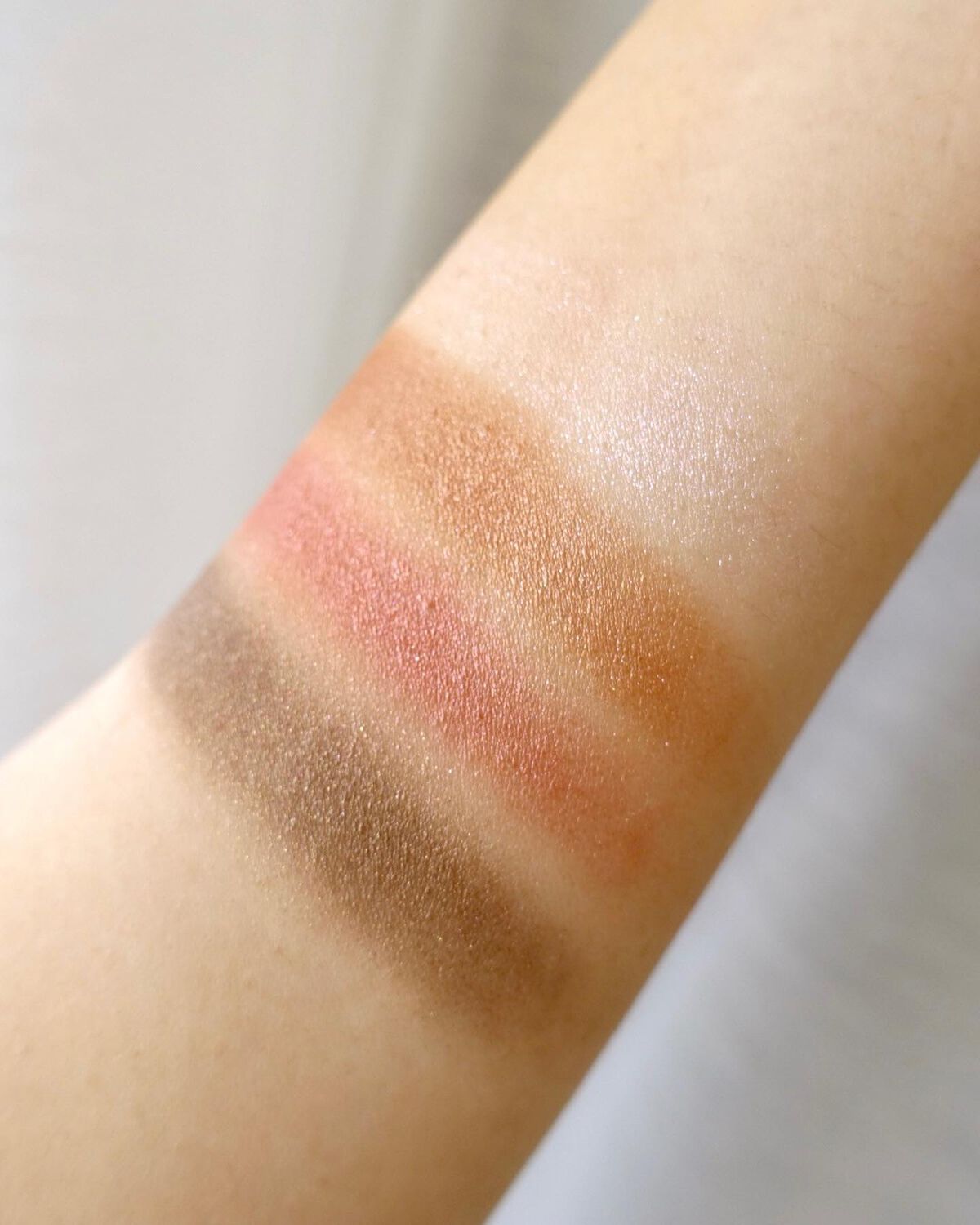 ワンダー エバー アイシャドウ 003　サンセットレッド/リンメル ロンドン/アイシャドウパレットを使ったクチコミ（3枚目）