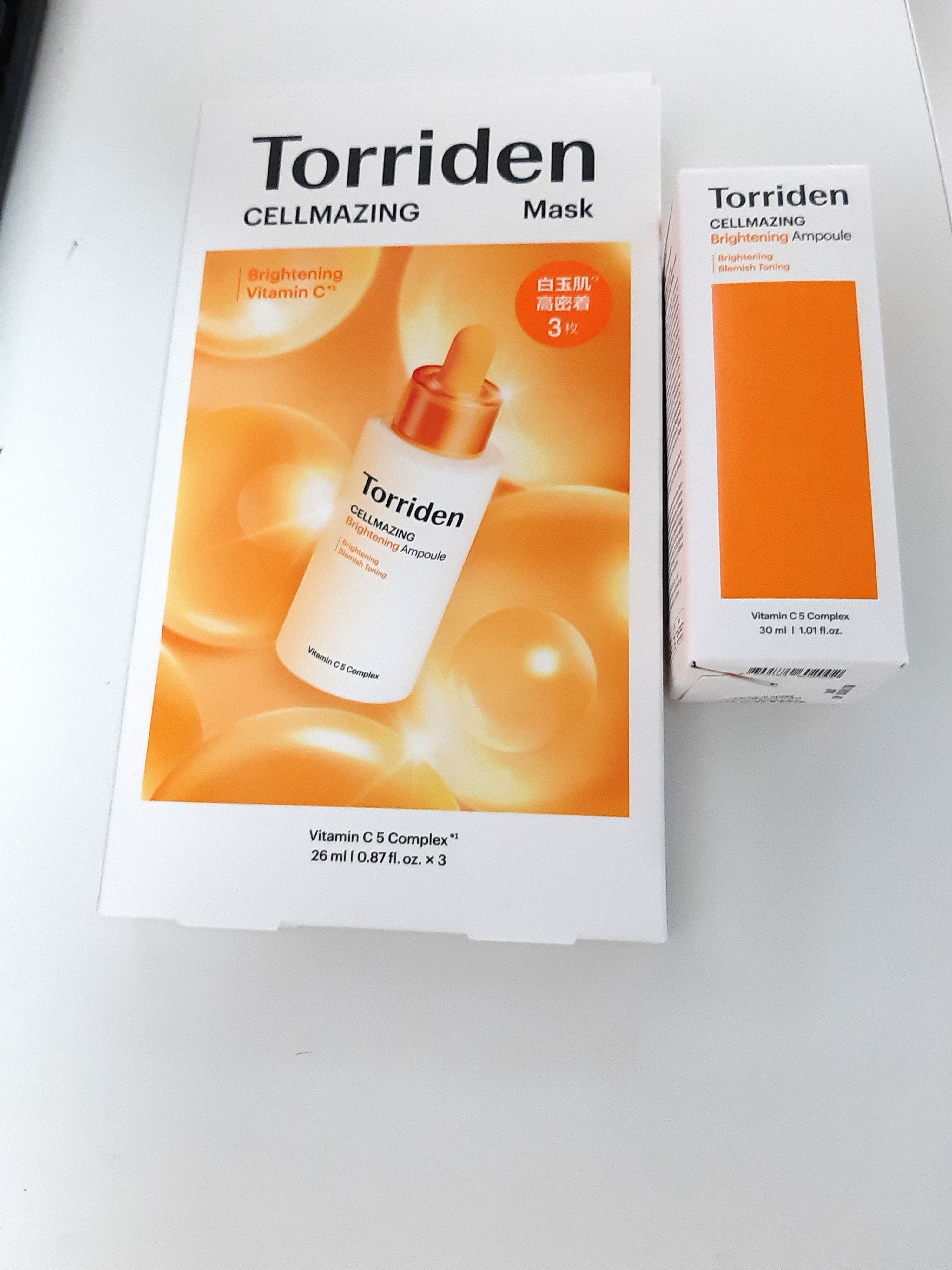 ’’Torriden’’
セルメイジング ビタC ブライトニングアンプル
セルメイジング ビタC ブライトニングマスク

トリデン初めて使いました。
ビタミンカラーのパケでいいなあと思いつつ開封して使用。
使い心地が結構好みです😊😊

