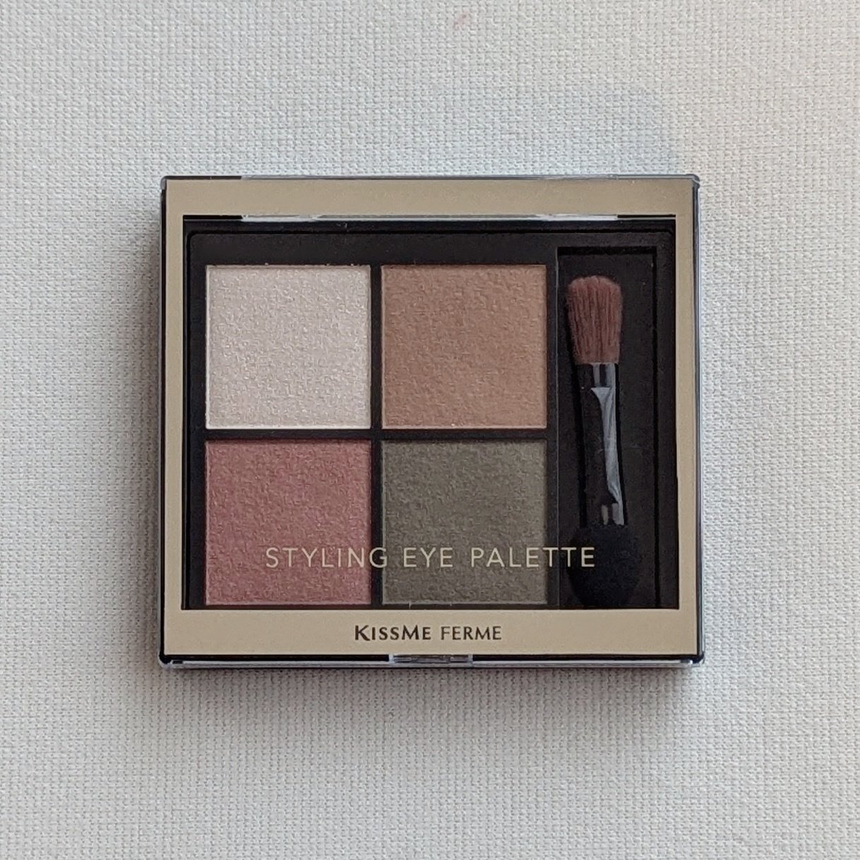 キスミー　フェルム　スタイリングアイパレット 03 ヴェールリネン/キスミー フェルム/アイシャドウパレットを使ったクチコミ（2枚目）