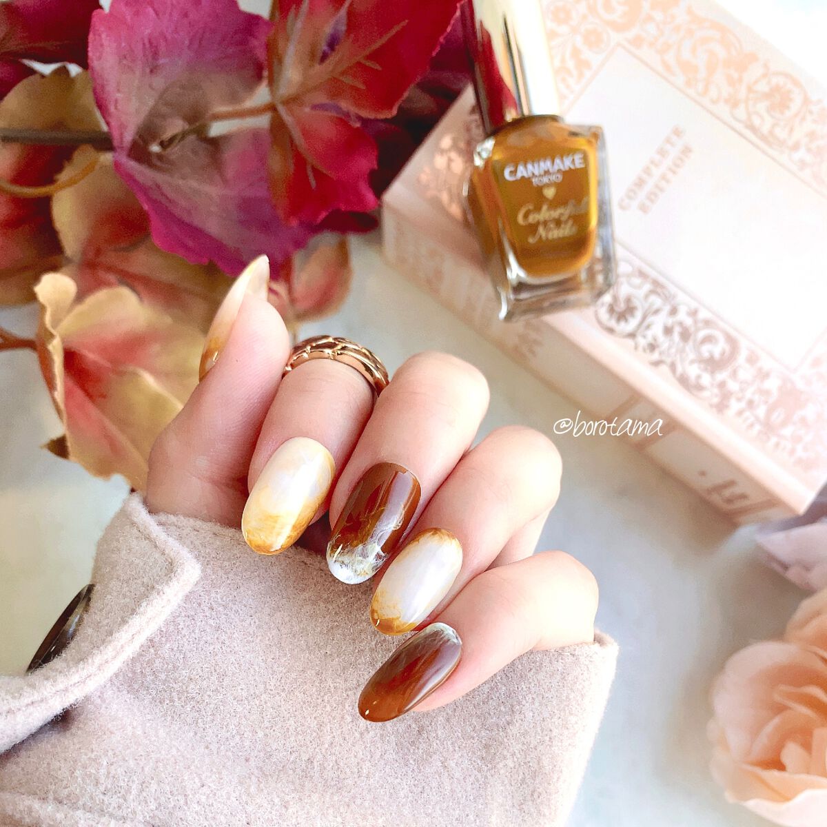 カラフルネイルズ/キャンメイク/マニキュアを使ったクチコミ（2枚目）