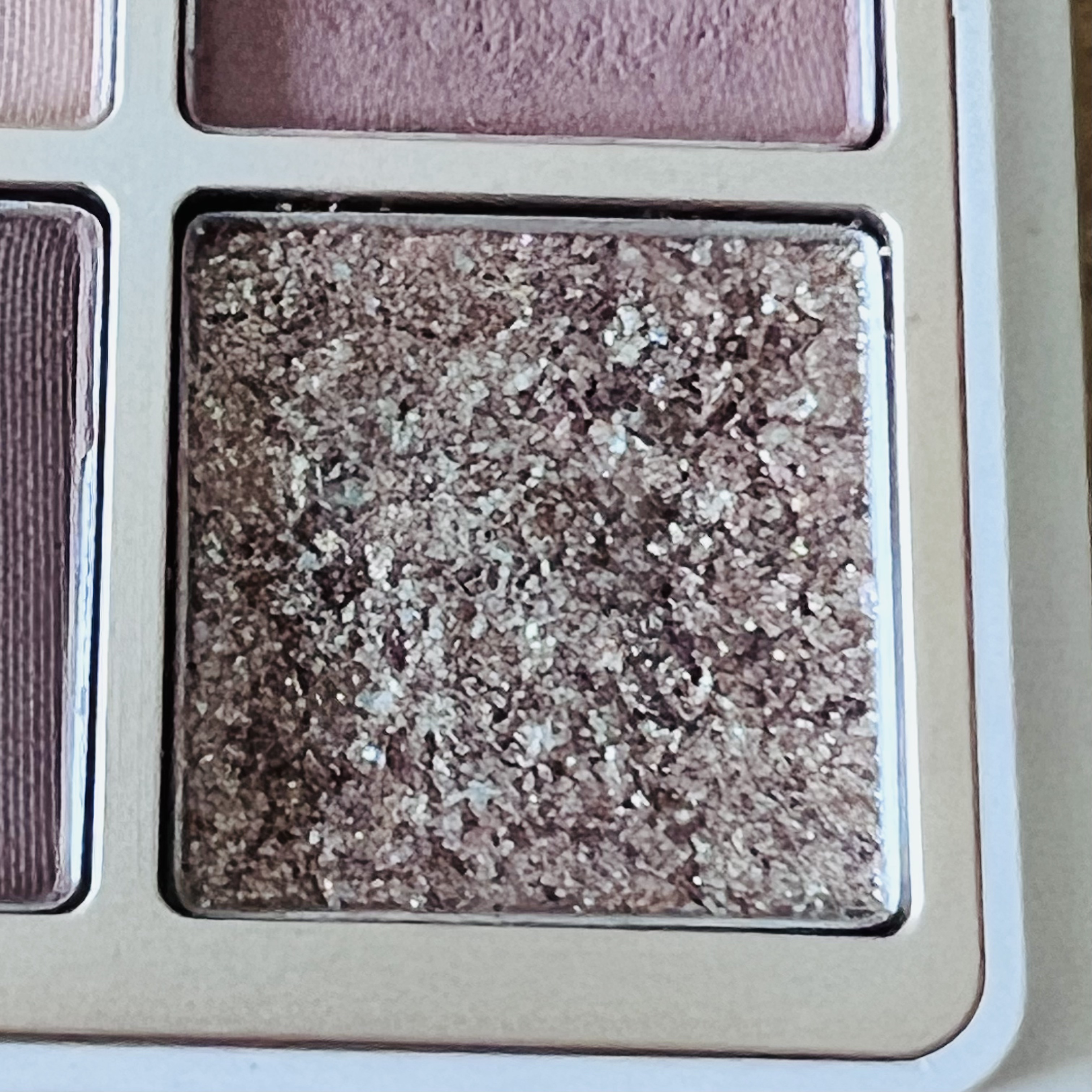 チークブラッシュ/CEZANNE/パウダーチークを使ったクチコミ（3枚目）