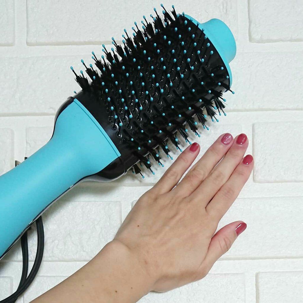 ボリューマイザーヘアードライヤーブラシ/REVLON/ヒートブラシを使ったクチコミ（2枚目）