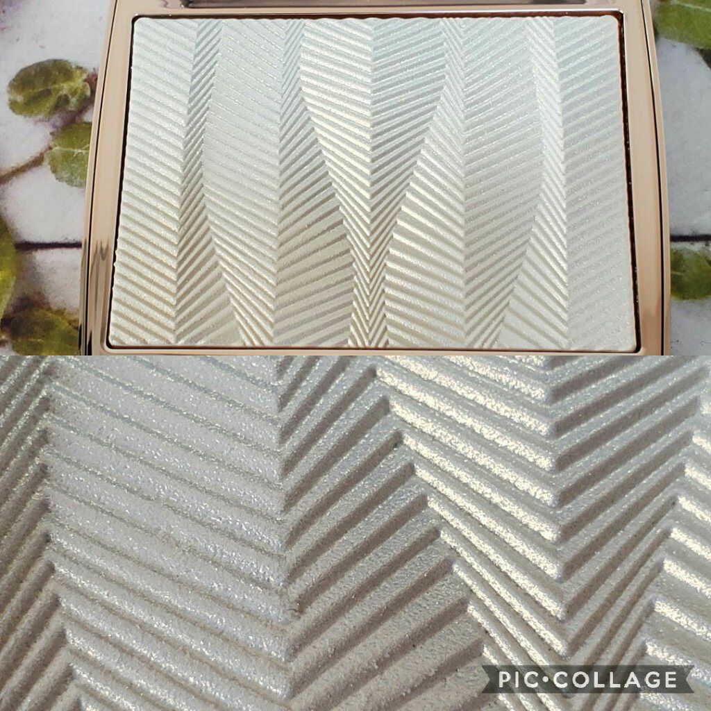 アナスタシア ビバリーヒルズ iced out ハイライターのクチコミ「#新年初買いコスメ

『ANASTASIA BEVERLY HILLS  Iced Out H.....」（2枚目）