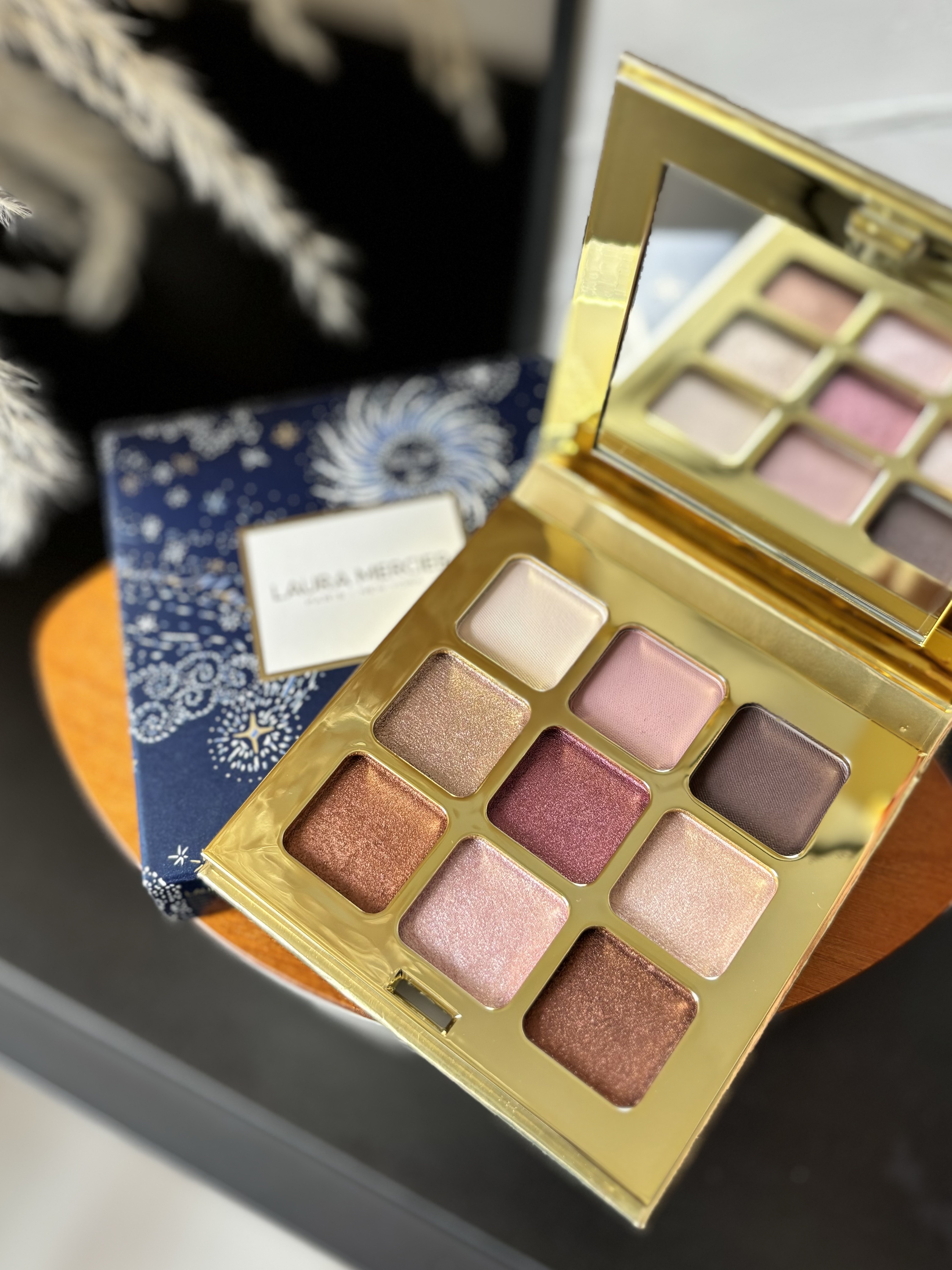 スターライト ドリームス アイシャドウ パレット /ローラ メルシエ/アイシャドウパレットを使ったクチコミ（1枚目）