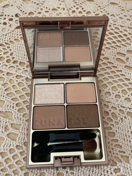 スキンモデリングアイズ/LUNASOL/アイシャドウパレットを使ったクチコミ(1枚目)