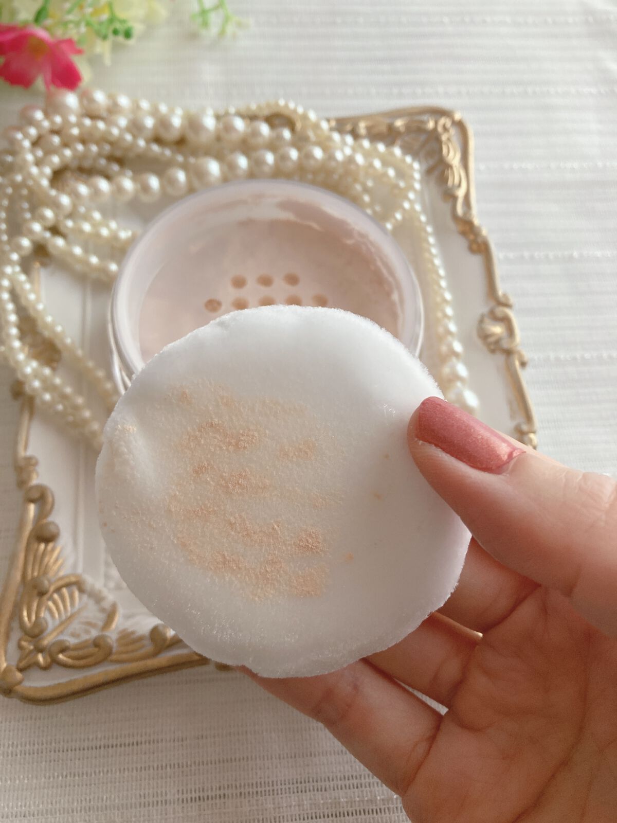 シルキーフィットパウダー /コモエース/ルースパウダーを使ったクチコミ(5枚目)