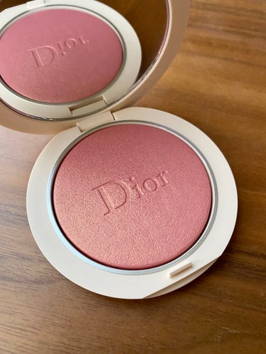 ディオールスキン フォーエヴァー クチュール ルミナイザー/Dior/プレストパウダーを使ったクチコミ（3枚目）