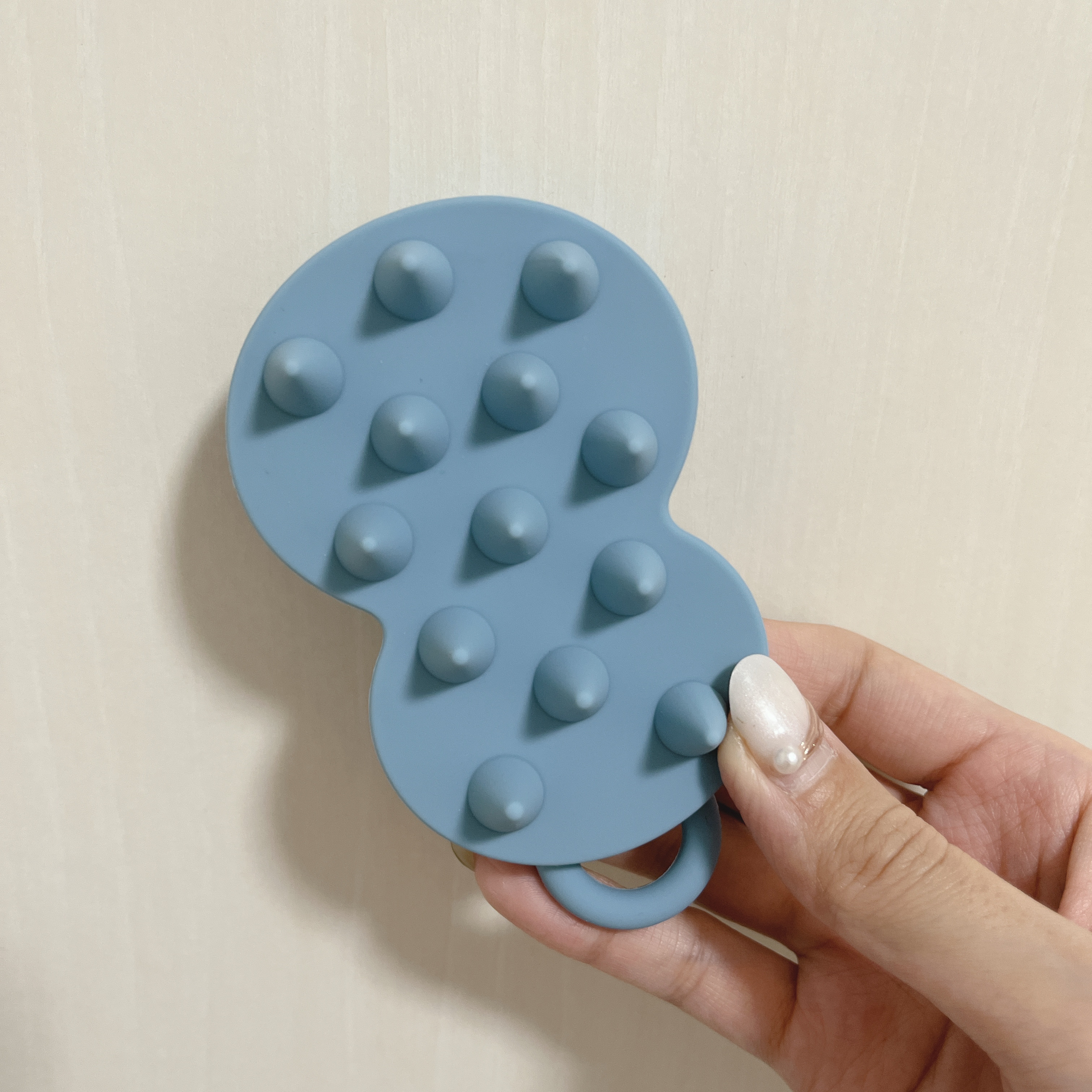 スパ やみつき 頭皮マッサージブラシ ソフト/エイトザタラソ/スカルプブラシを使ったクチコミ（2枚目）