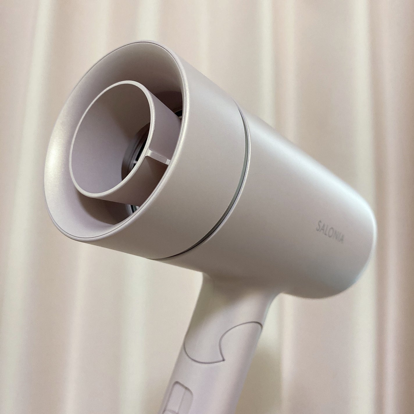 グロッシーケアドライヤー/SALONIA/ドライヤーを使ったクチコミ(3枚目)