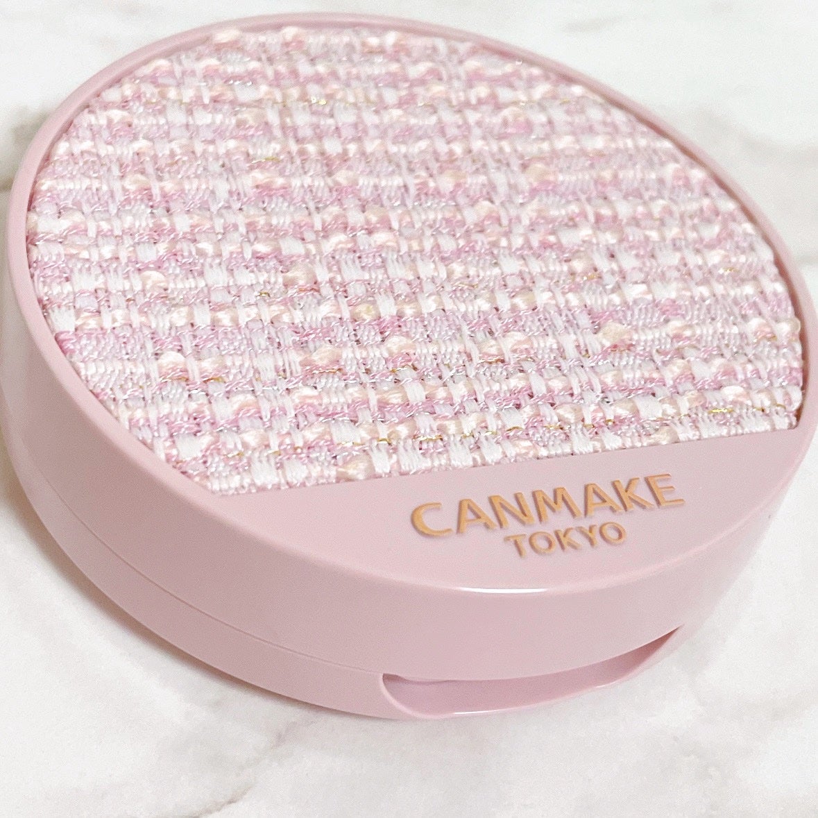 イルミネイティングフィニッシュパウダー ~Abloom~/キャンメイク/プレストパウダーを使ったクチコミ(4枚目)