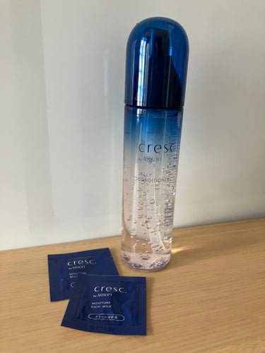 cresc. by ASTALIFT
ジェリーコンディショナー
モイスチュア リッチミルク

透明と青のグラデーションのボトルで、かわいい泡が浮いていてキレイです。
涼し気なフォルムで、ドレッサーに置い