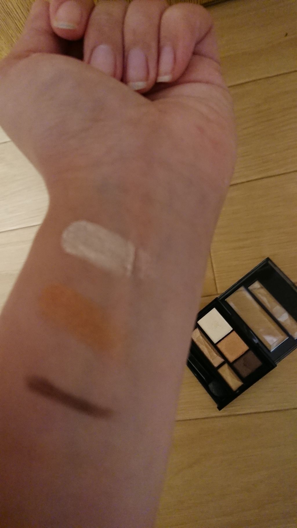 ブラウンシェードアイズN/KATE/アイシャドウパレットを使ったクチコミ(3枚目)