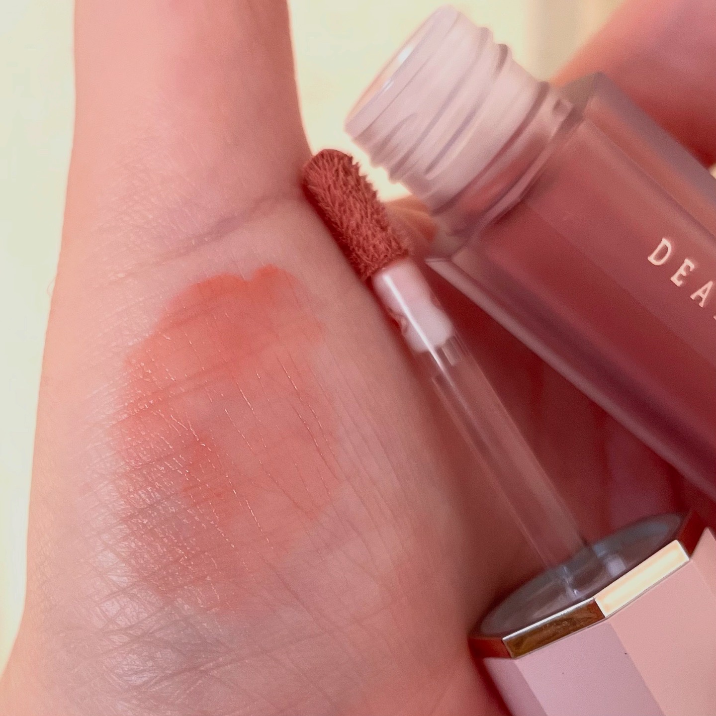 ペタルドロップリキッドブラッシャー グローリー(GLORY) /DEAR DAHLIA/リキッドチークを使ったクチコミ（2枚目）