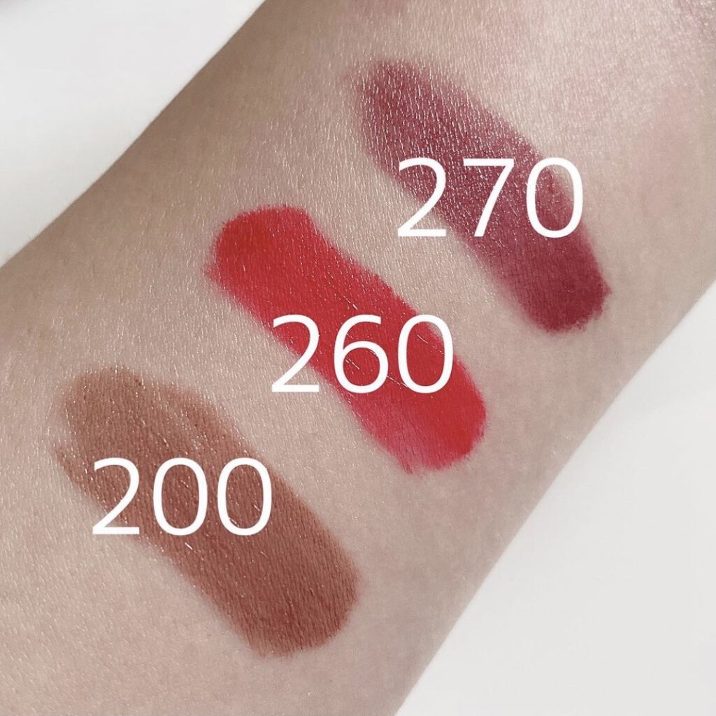 キス クッション リップ ティント 270 ワイン トリップ/REVLON/リップティントを使ったクチコミ（3枚目）