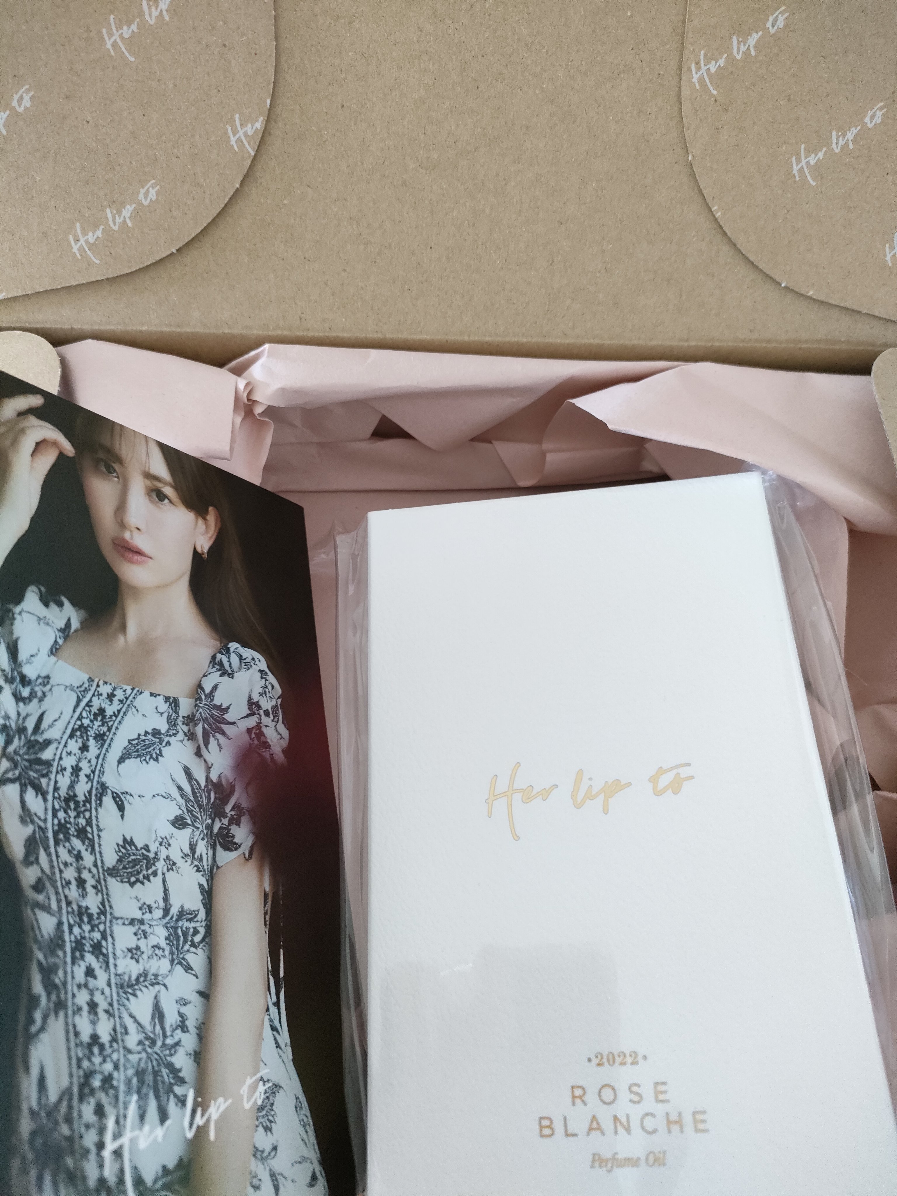 パフュームオイル ローズブランシュ/Her lip to BEAUTY/ボディオイルを使ったクチコミ（2枚目）