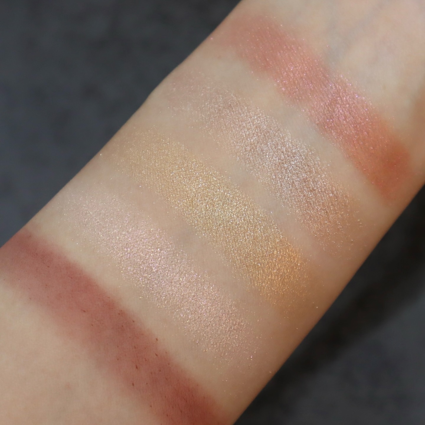 【旧】ディオールショウ サンク クルール（クリスマス コレクション 2024 限定品）/Dior/アイシャドウを使ったクチコミ（3枚目）