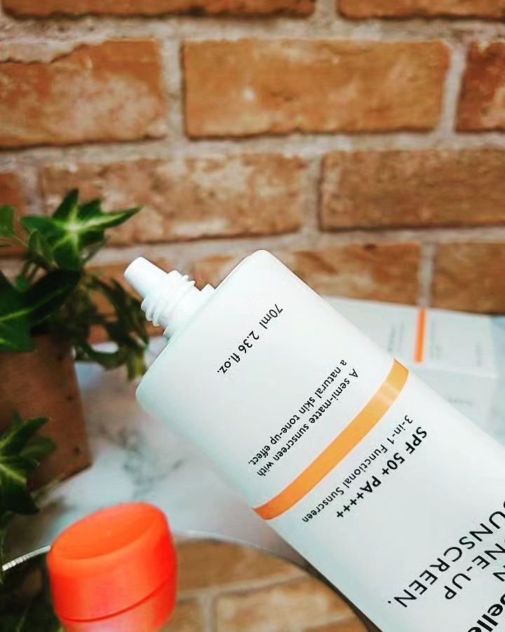 PDRNトーンアップサンスクリーン/Genabelle/日焼け止めクリームを使ったクチコミ（2枚目）