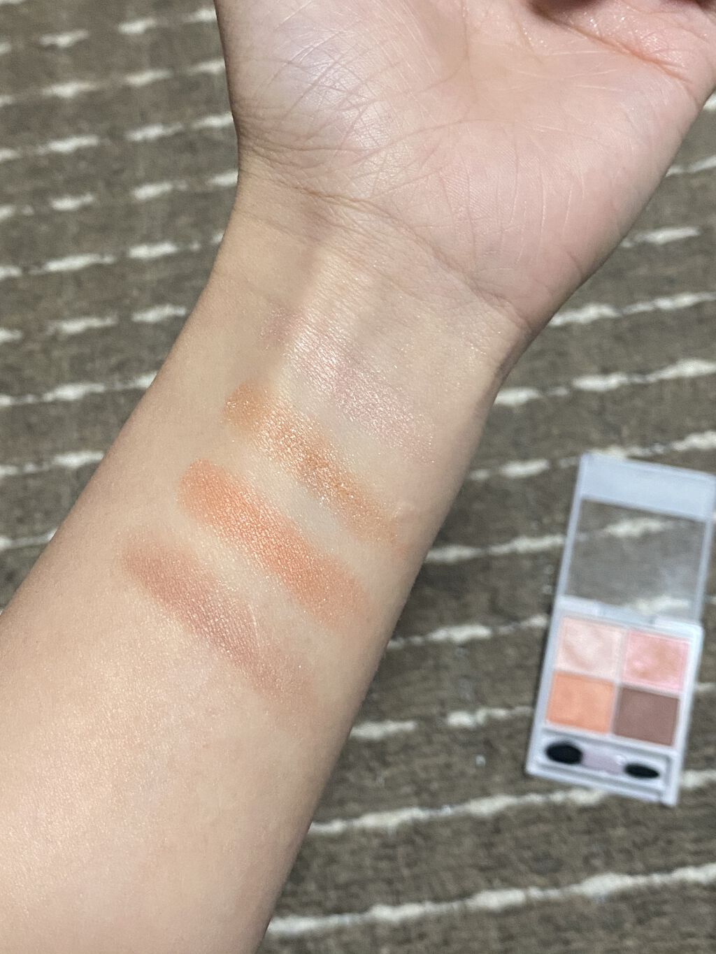 シルキースフレアイズ/キャンメイク/アイシャドウパレットを使ったクチコミ（3枚目）