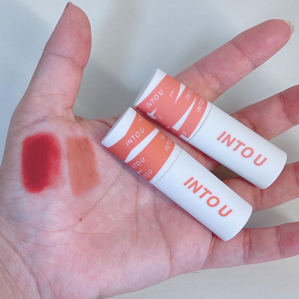 スーパーマットリップ＆チークマッド EM13 令嬢ブラックベリー/INTO U/口紅を使ったクチコミ（2枚目）