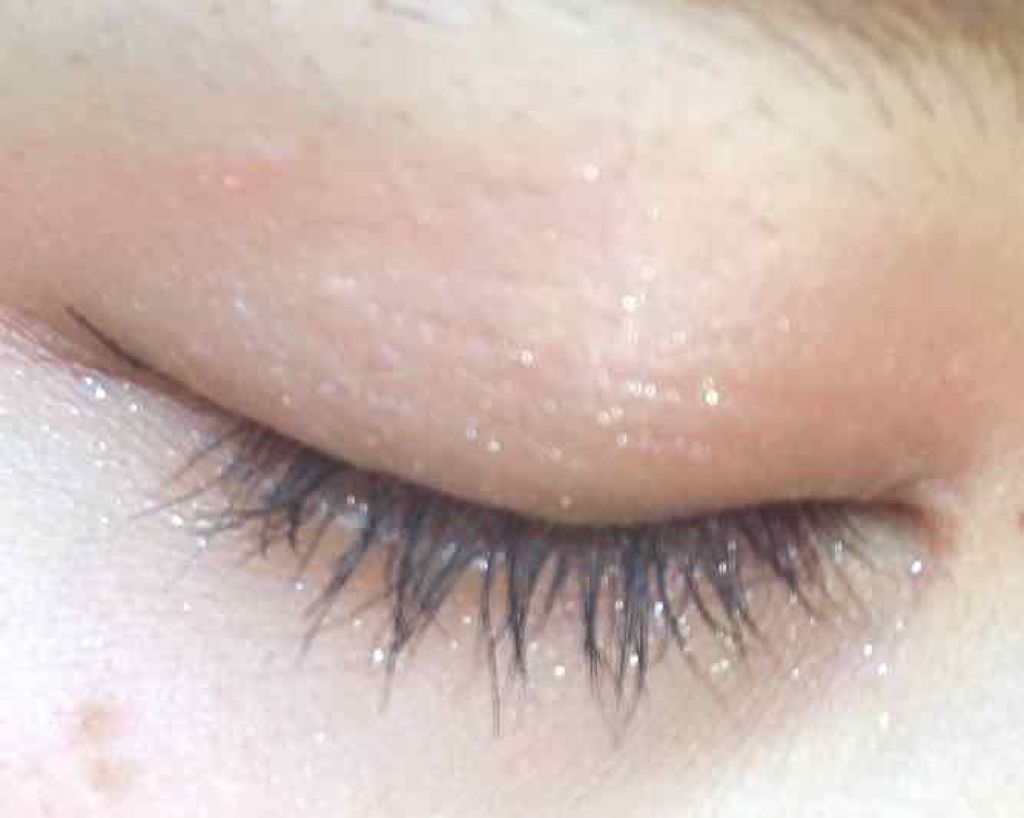 シャイニーシャドウ N/excel/単色アイシャドウを使ったクチコミ（3枚目）