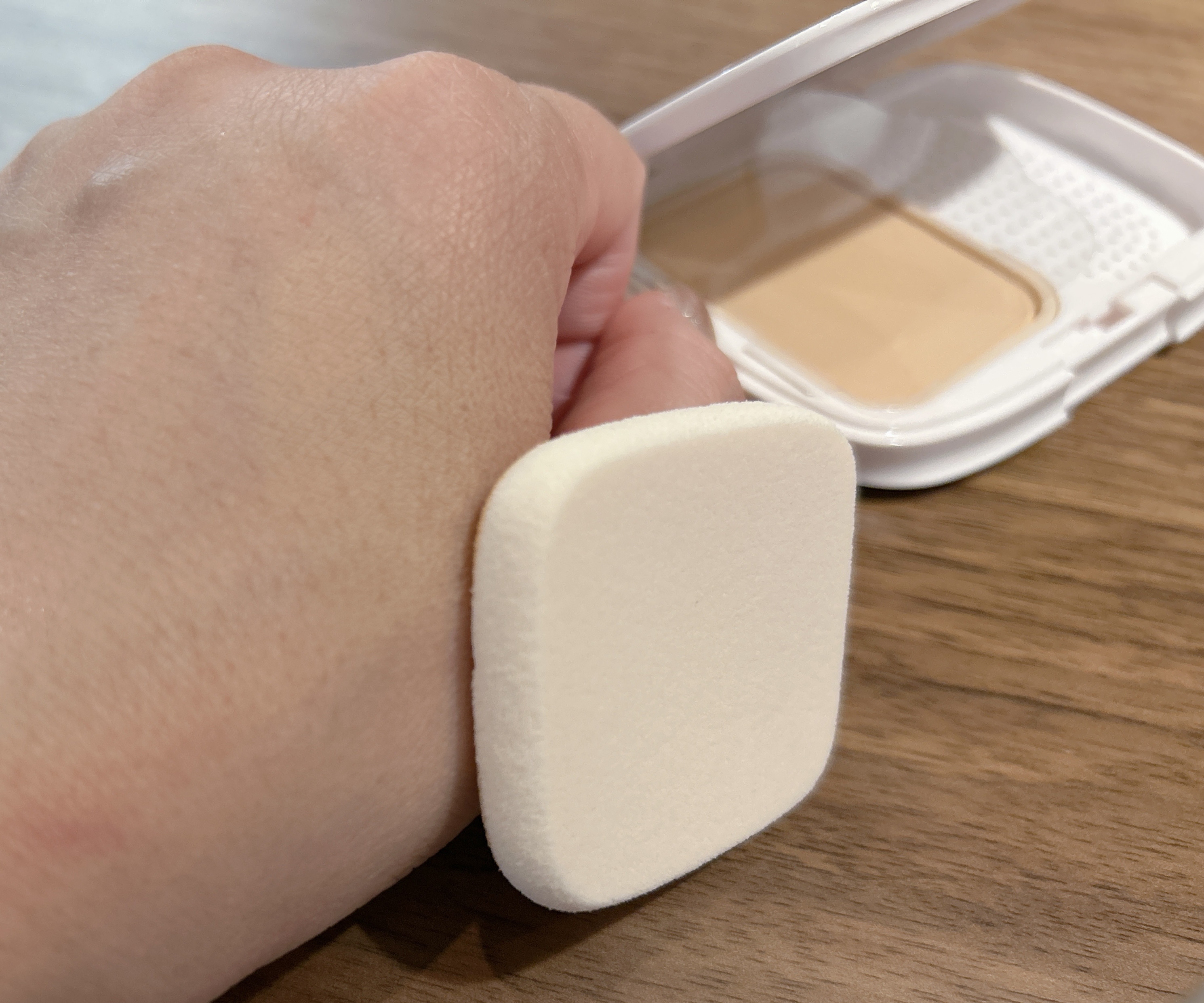 パウダーファンデーション 02 レフィル/media luxe/パウダーファンデーションを使ったクチコミ（2枚目）