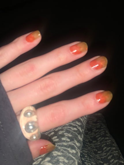 カラフルネイルズ N42 バーントオレンジ/キャンメイク/マニキュアを使ったクチコミ(2枚目)