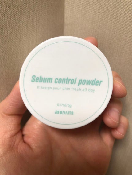 アニューム セバム コントロール パウダー/saat insight/ルースパウダーを使ったクチコミ(1枚目)