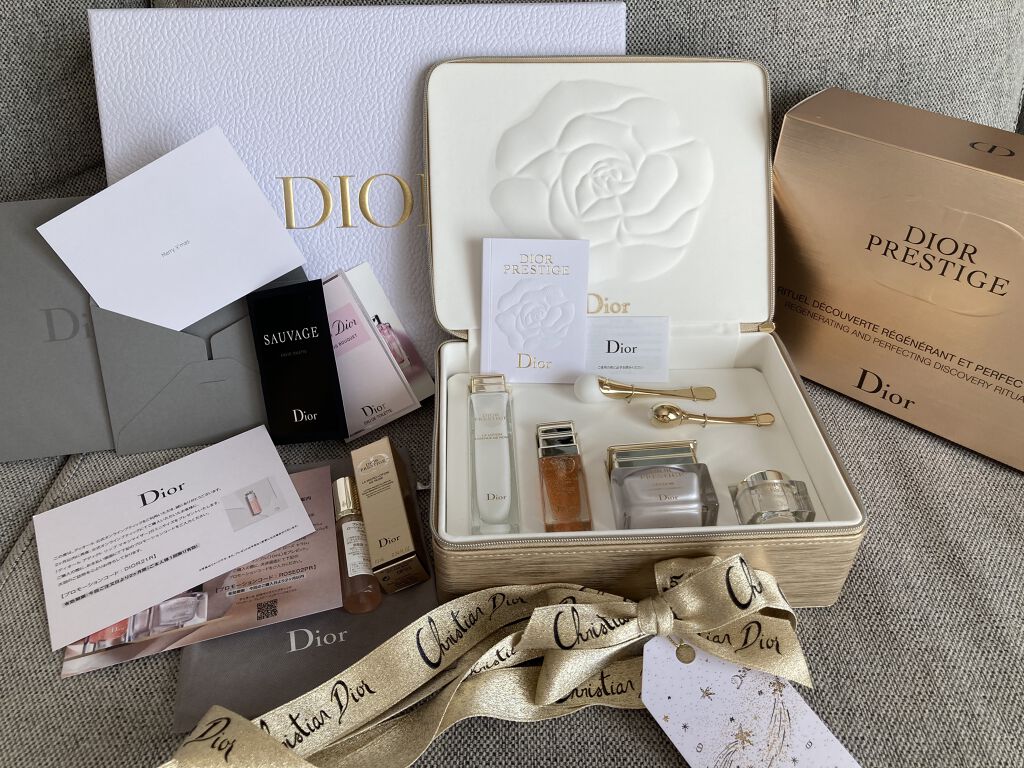Dior 【旧】プレステージ ル ゴマージュのクチコミ「Dior プレステージ🙌💕
毎年欲しいな。。欲しいな。と思いながらスルーしてきたコフレ✨
今年.....」（3枚目）